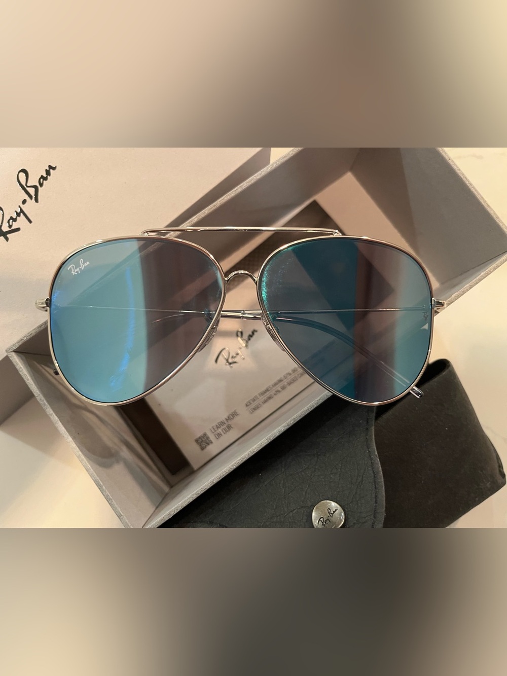 Ray-Ban Aviator Reverse Sunglasses in Silver with Blue Lenses 56mm - Picture 9 of 14